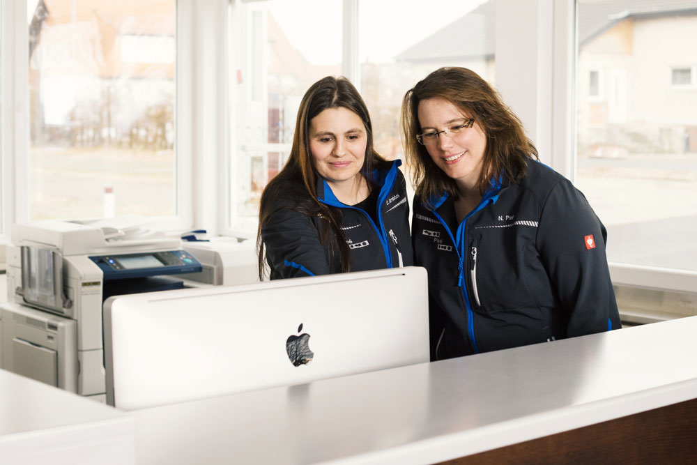 Pieé-GmbH-Reichelsheim-CNC-Blechbearbeitung-und-Pulverbeschichtung–Umformtechnik-Pulverbeschichtung-oder-Oberflächenbehandlung-konstruktion